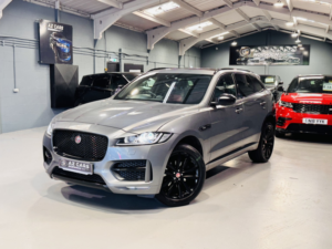 2017 Jaguar F-Pace 2.0 D180 R-Sport in Grey — image 6