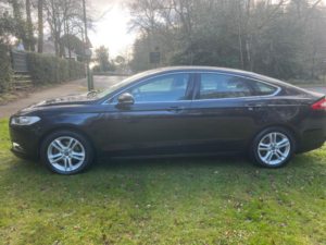 2018 Ford Mondeo 2.0 Tdci Eco Zetec Edition in Black — image 5