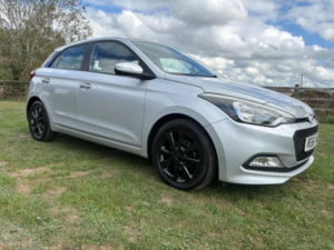 2016 Hyundai I20 1.1 Crdi Se Euro 6 5dr in Grey — image 3