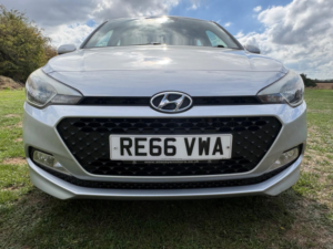 2016 Hyundai I20 1.1 Crdi Se Euro 6 5dr in Grey — image 5
