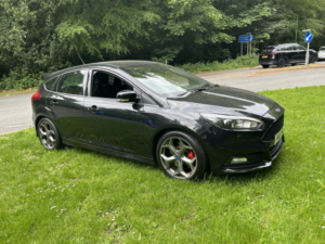 2015 Ford Focus 2.0 T Ecoboost St-3 in Black — image 2