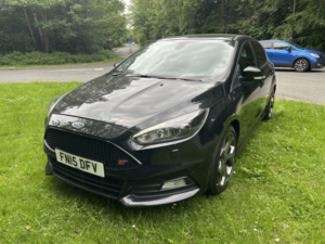 2015 Ford Focus 2.0 T Ecoboost St-3 in Black — image 4