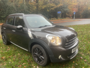 2015 MINI Countryman 1.6 Cooper All4 Countryman Auto in Grey — image 2