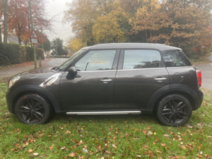 2015 MINI Countryman 1.6 Cooper All4 Countryman Auto in Grey — image 5
