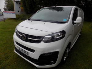2019 Vauxhall Vivaro 1.5 Turbo D 2900 Sportive L2 H1 Euro 6 (s/s) 5dr in White — image 4