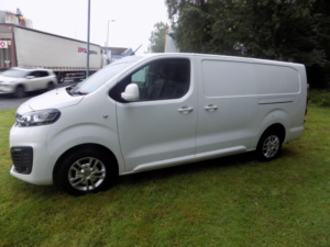 2019 Vauxhall Vivaro 1.5 Turbo D 2900 Sportive L2 H1 Euro 6 (s/s) 5dr in White — image 6