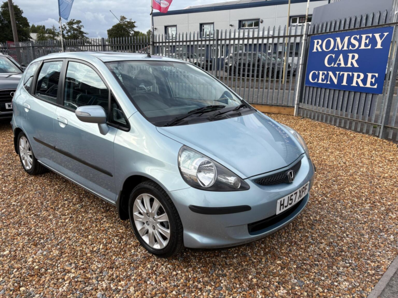 2007 Honda Jazz 1.4 I-Dsi Se CVT-7 5dr in Blue — image 1