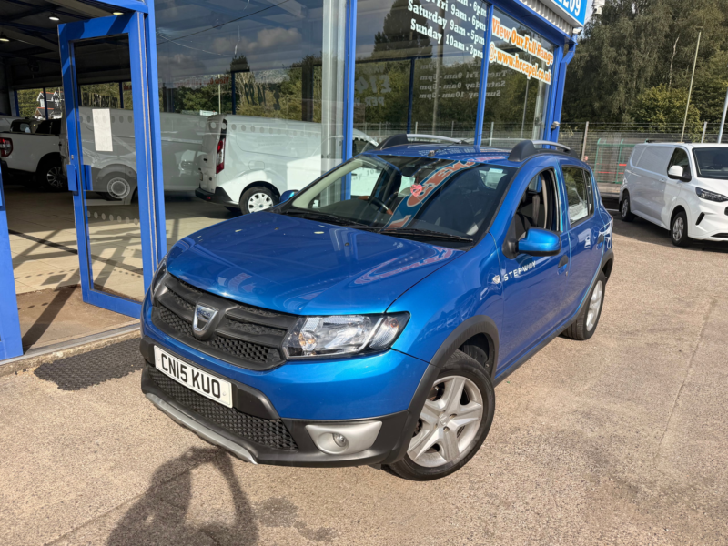 2015 Dacia Sandero Stepway 0.9 Tce Ambiance Hatchback 5dr Petrol Manual Euro 5 90 Ps in Blue — image 1