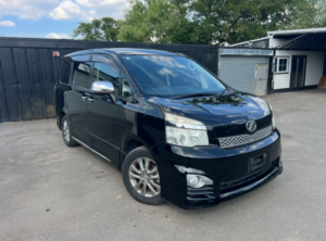 2013 Toyota Voxy 70 Series in Black — image 2