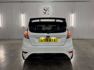 2015 Ford Fiesta 1.6 T Ecoboost St-3 in White — image 3