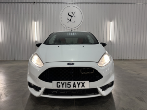 2015 Ford Fiesta 1.6 T Ecoboost St-3 in White — image 6