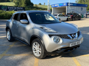 2016 Nissan Juke 1.2 Dig-T N-Connecta Euro 6 (s/s) 5dr in Silver — image 5