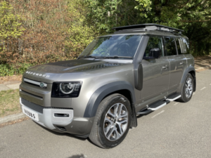 2022 Land Rover Defender 110 3.0 P400 Mhev Xs Edition in Silver — image 3