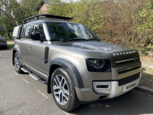 2022 Land Rover Defender 110 3.0 P400 Mhev Xs Edition in Silver — image 4