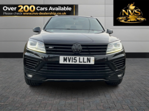 2015 Volkswagen Touareg 3.0 Tdi V6 Bluemotion Tech R-Line in Black — image 2