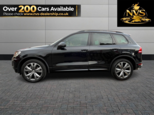 2015 Volkswagen Touareg 3.0 Tdi V6 Bluemotion Tech R-Line in Black — image 4