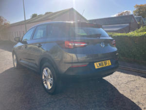 2018 Vauxhall Grandland X 1.6 Turbo D Blueinjection Se SUV 5dr Diesel Auto Euro 6 (s/s) (120 Ps) in Grey — image 5