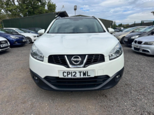 2012 Nissan Qashqai 1.5 Dci N-Tec+ 2WD Euro 5 5dr in White — image 5
