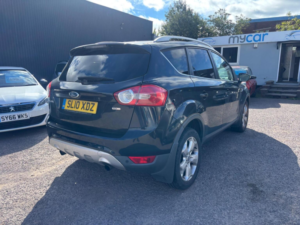 2010 Ford Kuga 2.0 Tdci Zetec 2WD Euro 4 5dr in Black — image 5