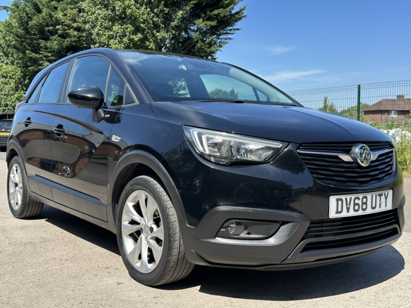 2018 Vauxhall Crossland X 1.2 Se in Black — image 1