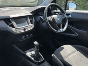 2018 Vauxhall Crossland X 1.2 Se in Black — image 3