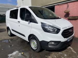 2018 Ford Transit Custom 2.0 320 Ecoblue Crew-Cab in White — image 2