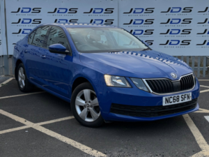 2019 Skoda Octavia 1.0 Tsi Gpf S Hatchback 5dr Petrol Manual Euro 6 (s/s) (115 Ps) in Blue — image 2