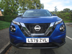 2025 Nissan Juke 1.0 Dig-T Acenta Premium - Damaged Cat S - Drive Away in Blue — image 2
