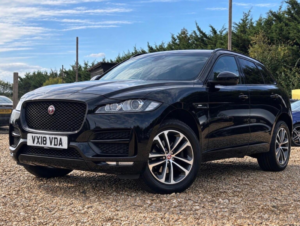 2018 Jaguar F-Pace 2.0 D180 R-Sport Auto AWD Euro 6 (s/s) 5dr in Black — image 3