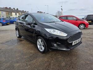 2016 Ford Fiesta 1.3 Zetec in Black — image 2
