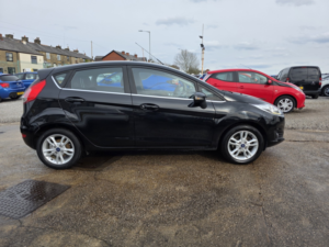 2016 Ford Fiesta 1.3 Zetec in Black — image 5