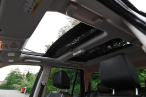 2014 Land Rover Freelander 2 2.2 Sd4 Hse Lux Commandshift 4WD Euro 5 5dr in Grey — image 3