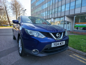 2014 Nissan Qashqai 1.2 Dig-T Acenta Premium 2WD Euro 5 (s/s) 5dr in Blue — image 2