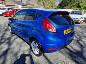 2016 Ford Fiesta 1.3 Zetec Blue Edition in Blue — image 5
