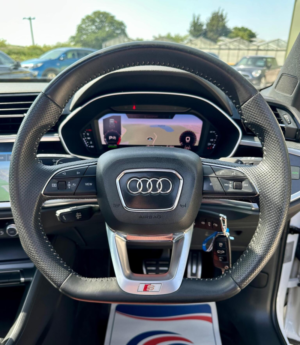 2019 Audi Q3 2.0 Tfsi 40 S Line S Tronic Quattro Euro 6 (s/s) 5dr in White — image 4