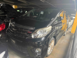 2013 Toyota Alphard 350s 8 Seats in Black — image 6