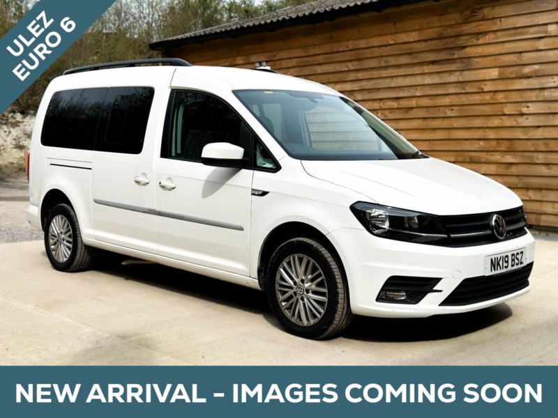2019 Volkswagen Caddy Maxi Life 4 SEAT Auto Wheelchair Accessible Disabled Access Vehicle Wav in White — image 1
