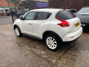 2012 Nissan Juke 1.6 Dig-T Shiro Euro 5 5dr in White — image 5