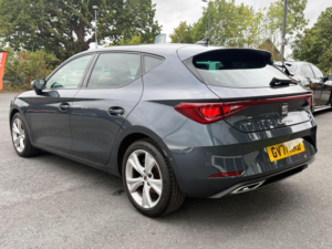 2022 SEAT Leon 1.5 Tsi Evo Fr Euro 6 (s/s) 5dr in Grey — image 4
