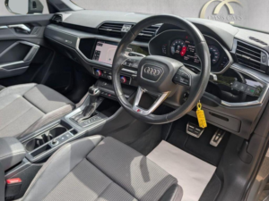 2019 Audi Q3 1.5 Tfsi Cod 35 S Line S Tronic Euro 6 (s/s) 5dr in Grey — image 2