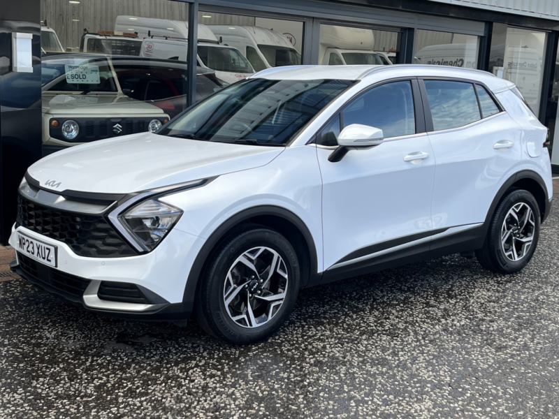 2023 Kia Sportage 1.6 T-Gdi 2 in White — image 1