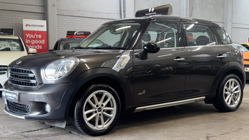 2014 MINI Countryman 1.6 Cooper All4 Countryman Grey 5dr Part Leather+cruise+7 Stamps in Grey — image 1