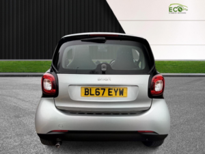 2017 Smart Fortwo 1.0 Prime in Black — image 6