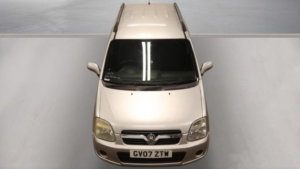 2007 Vauxhall Agila 1.2i Enjoy 5dr in Silver — image 2