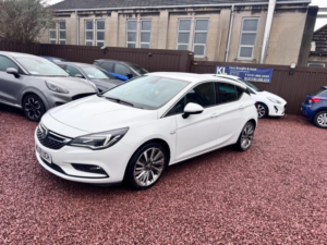 2019 Vauxhall Astra 1.4i Turbo Griffin Euro 6 (s/s) 5dr in White — image 5
