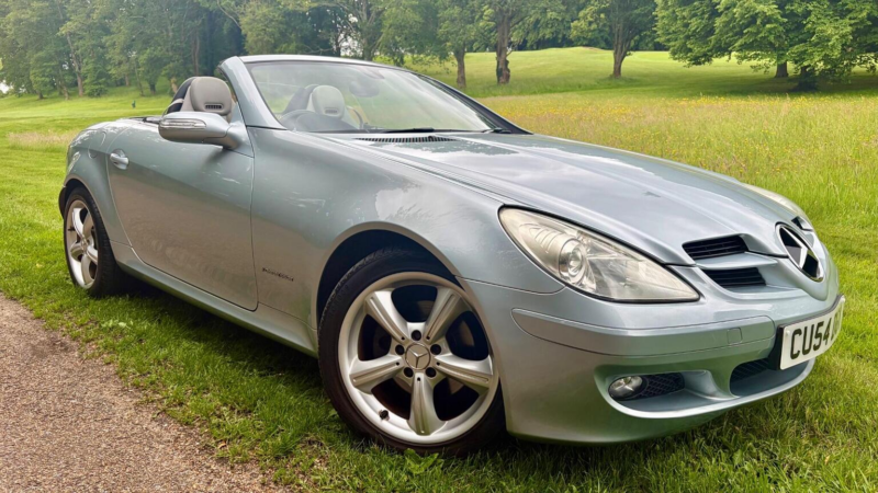 2004 Mercedes-Benz Slk 2.0 Slk200 Kompressor 2dr in Silver — image 1