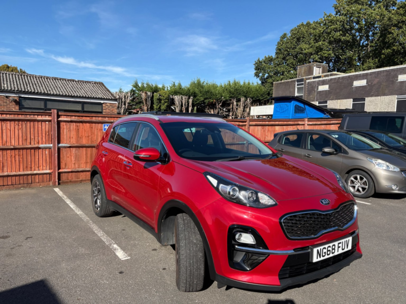 2019 Kia Sportage 1.6 Gdi 2 in Red — image 1