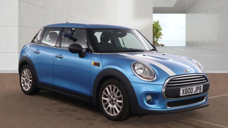 2015 MINI Hatch 1.2 One Euro 6 (s/s) 5dr in Blue — image 1