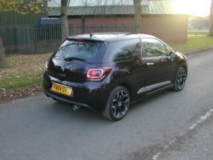 2014 Citroen Ds3 Ref 8205 - Citroen Ds3 1.6 Hdi D Style + Diesel Rare Colour Uk - Rhd in Purple — image 3