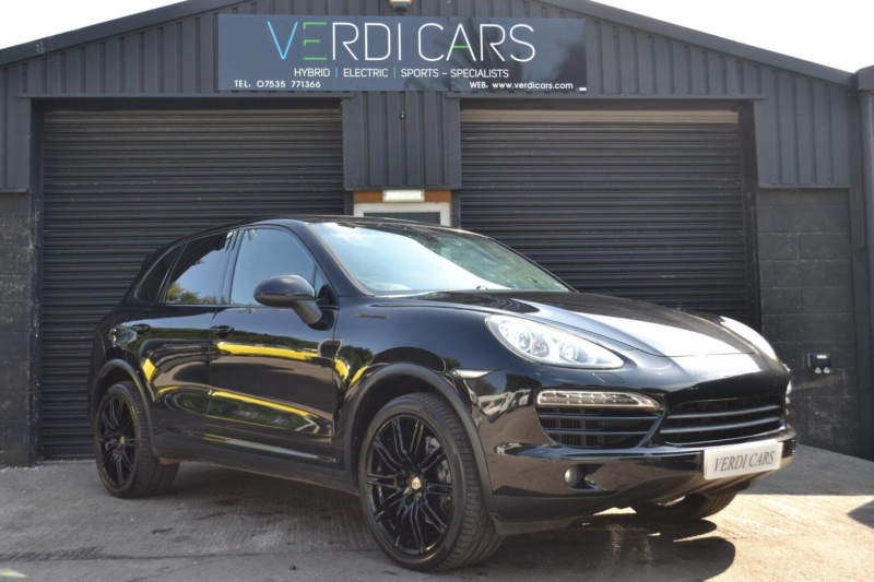 2013 Porsche Cayenne 3.0 Td V6 Tiptronic 4WD Euro 5 (s/s) 5dr in Black — image 1